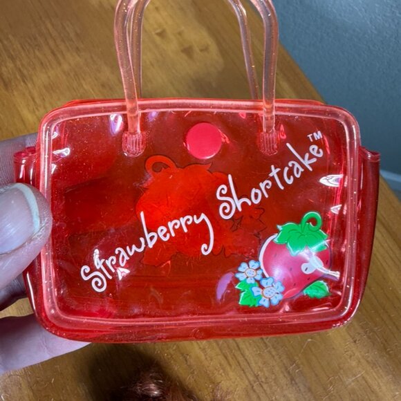 Strawberry Shortcake Doll and Case - Picture 6 of 6
